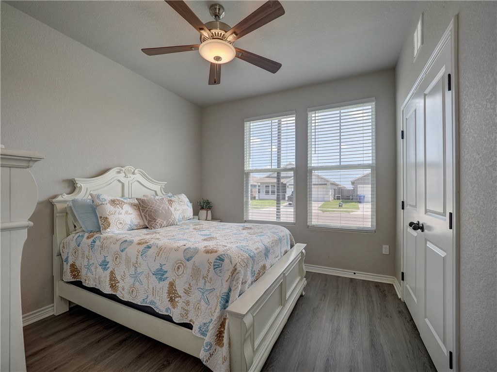 1725 Dr Ben Vela Dr
