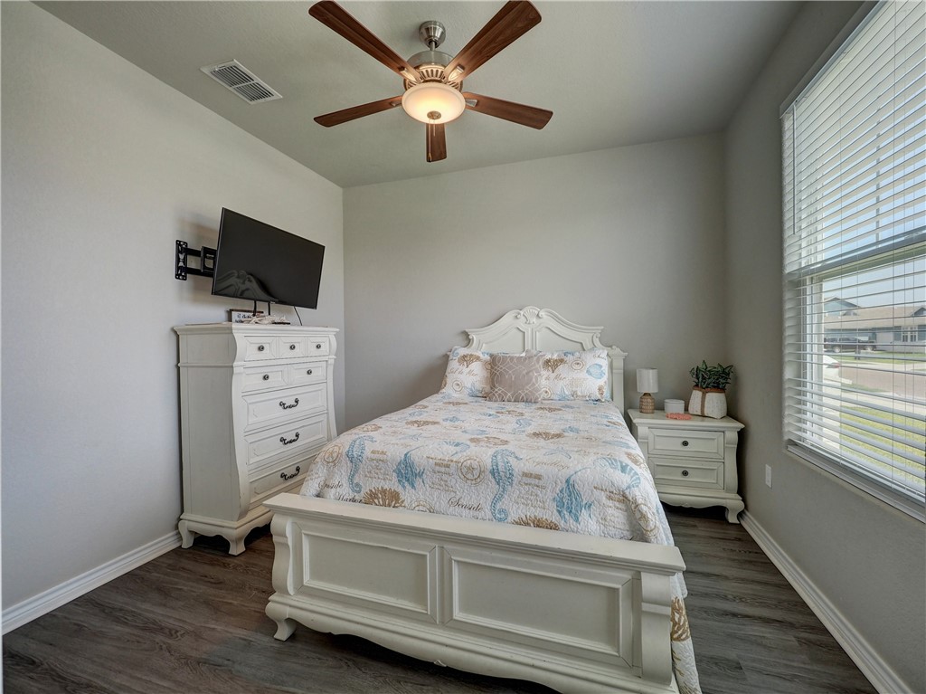 1725 Dr Ben Vela Dr