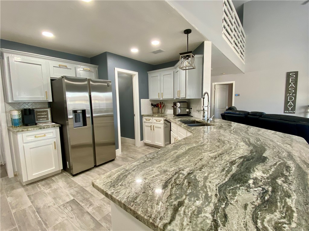 13846 Eaglesnest Bay Dr