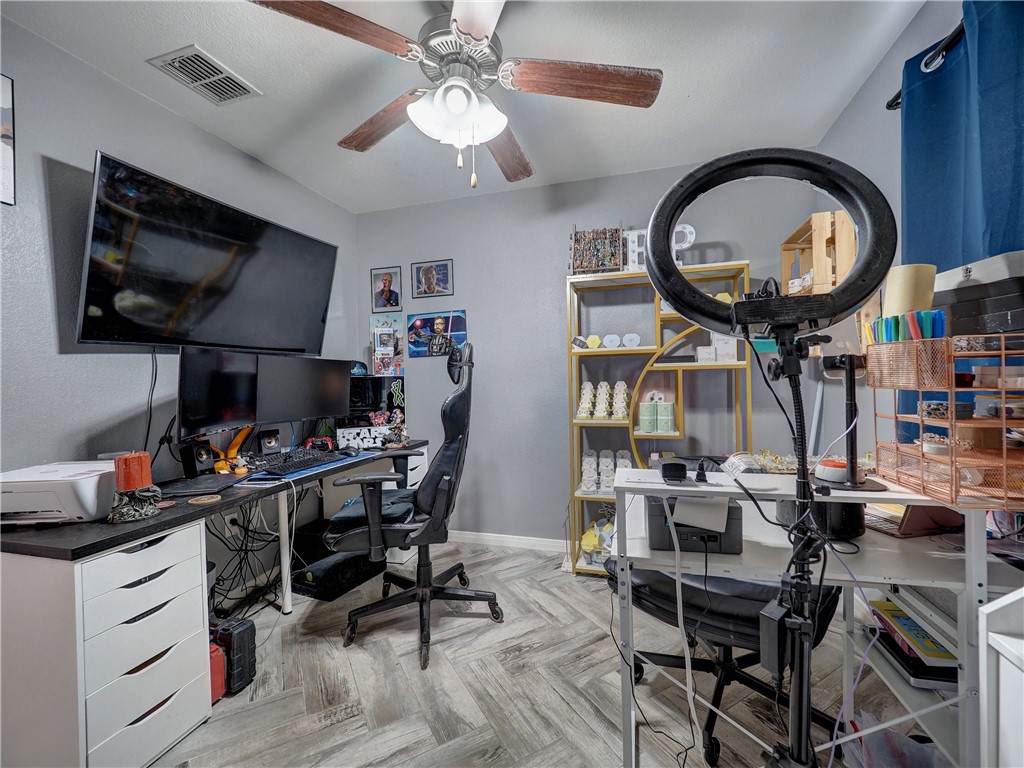 1726 Barlow
