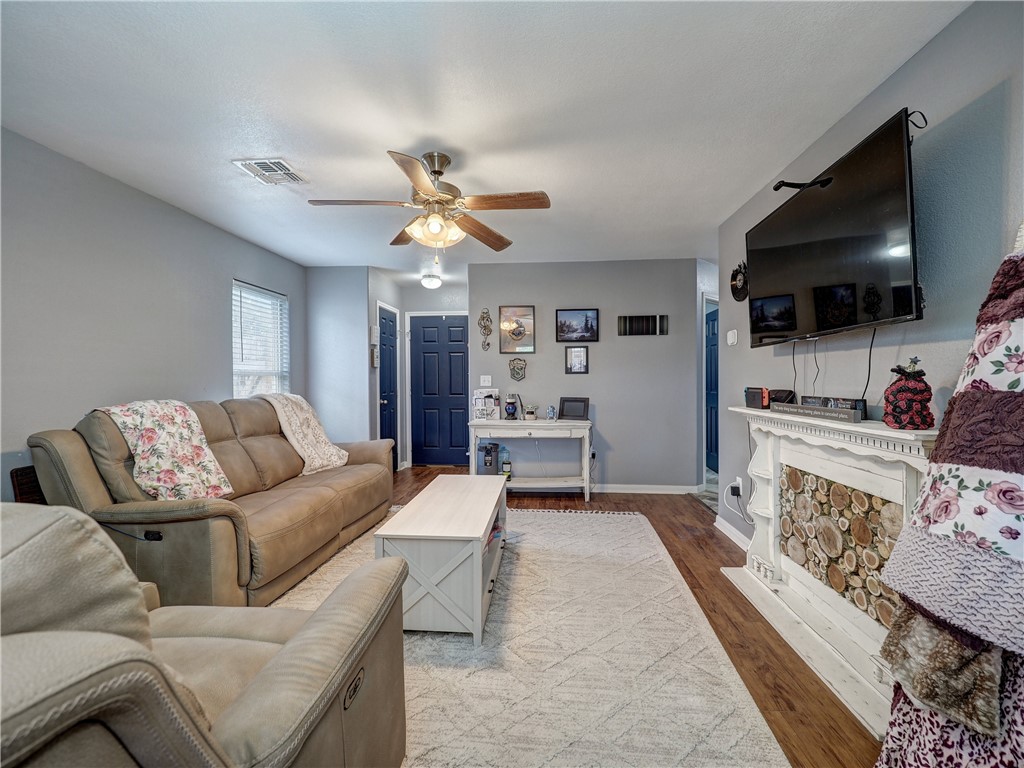 1726 Barlow