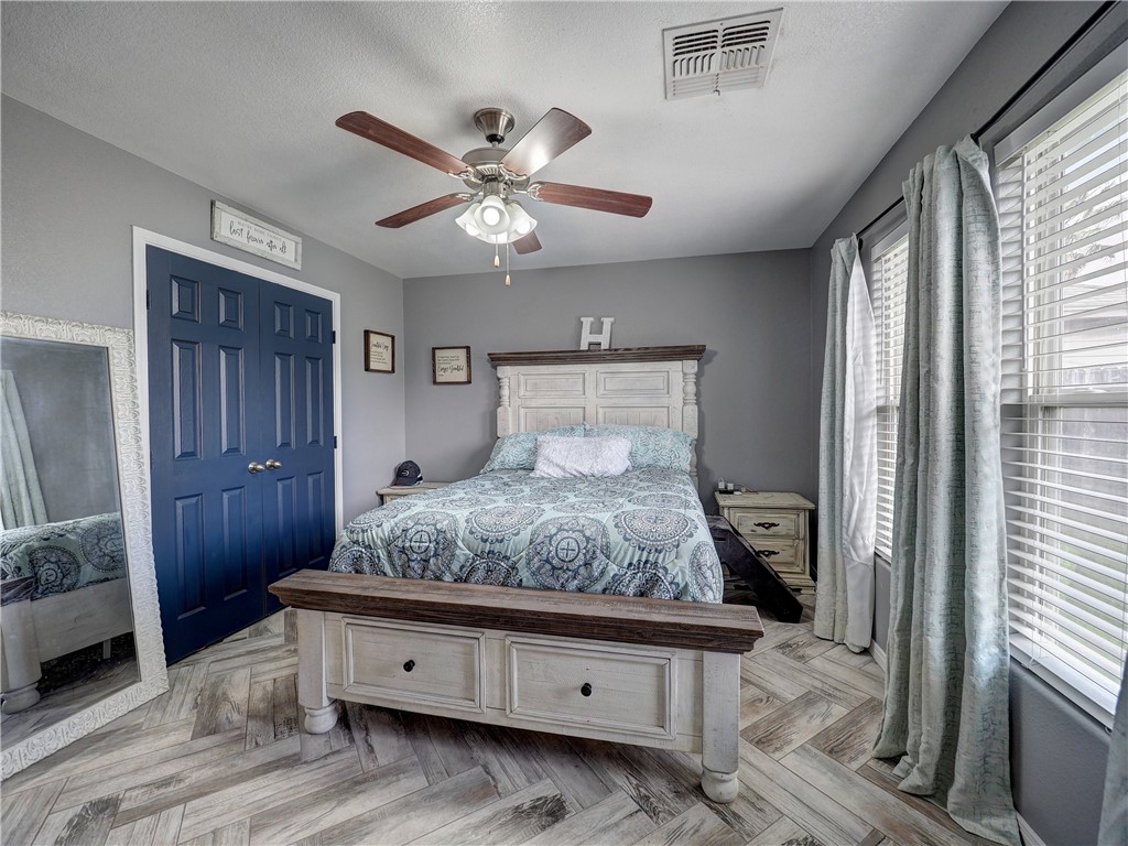 1726 Barlow