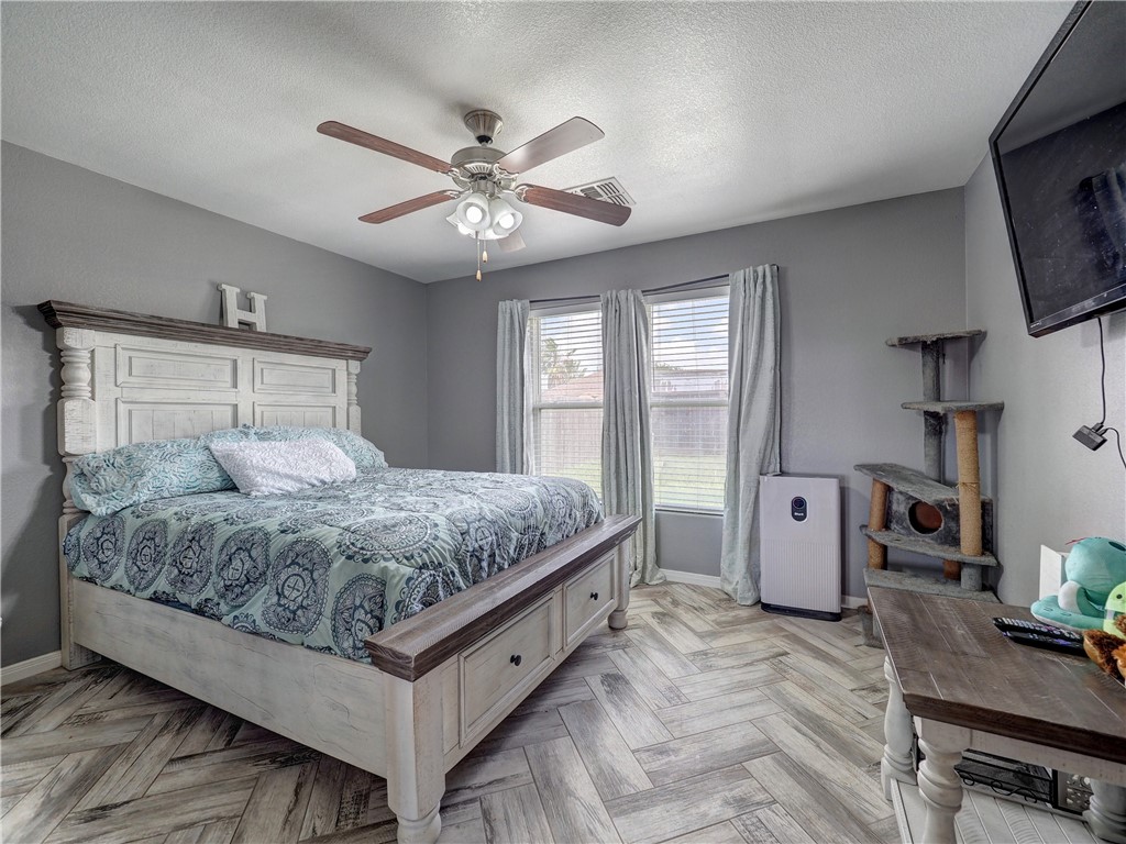 1726 Barlow
