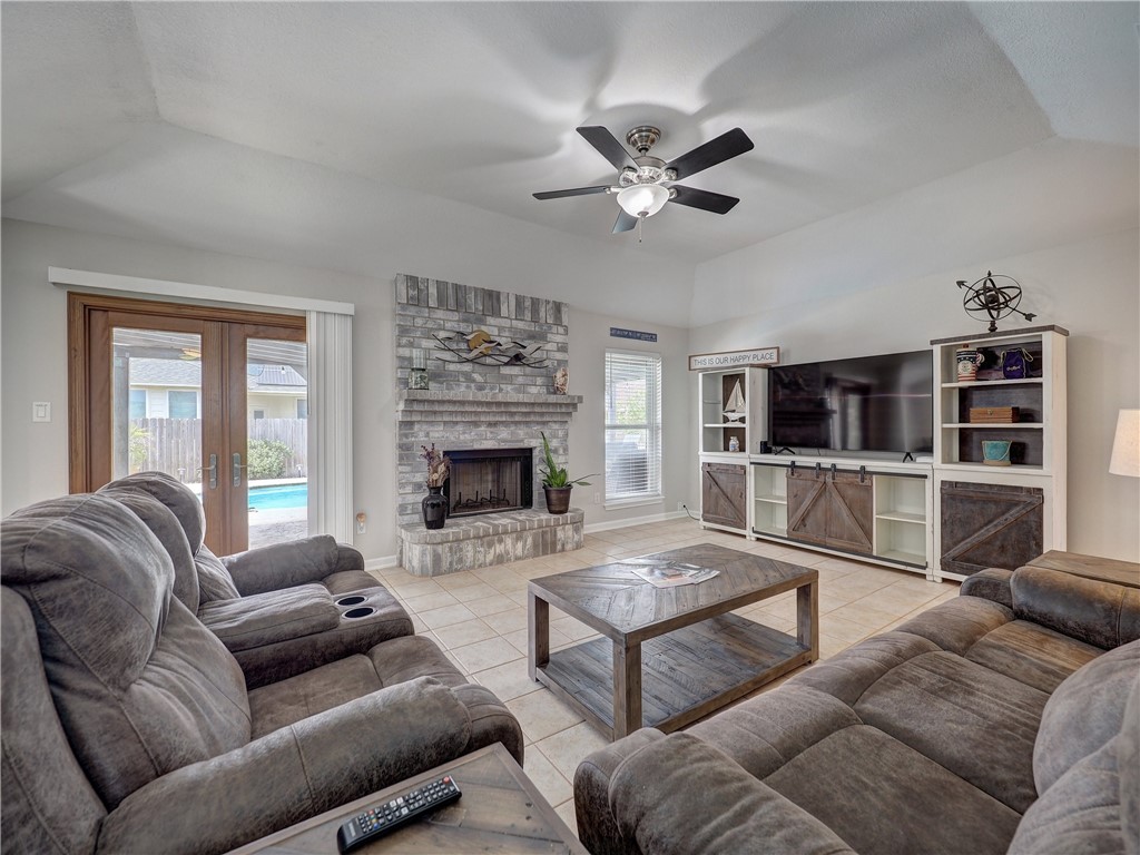 14841 Quarterdeck Dr