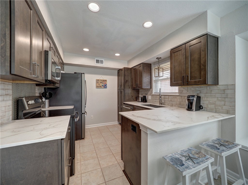 14841 Quarterdeck Dr
