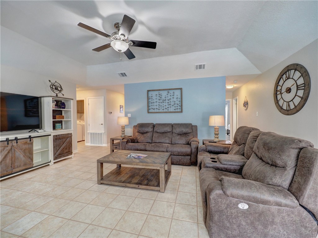 14841 Quarterdeck Dr