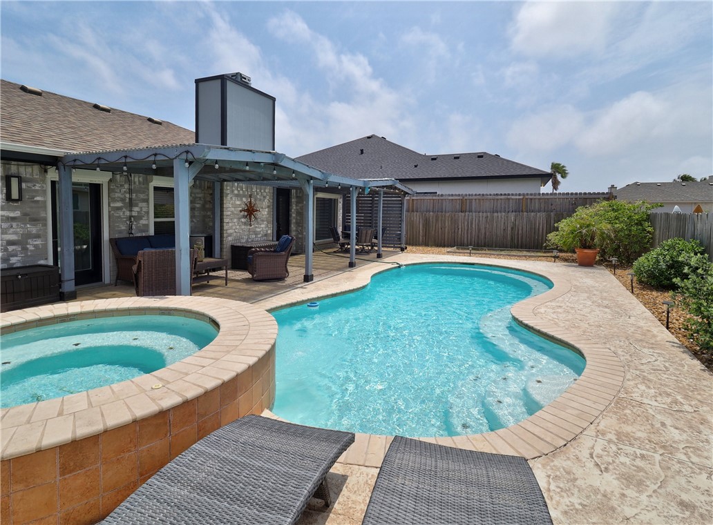 14841 Quarterdeck Dr