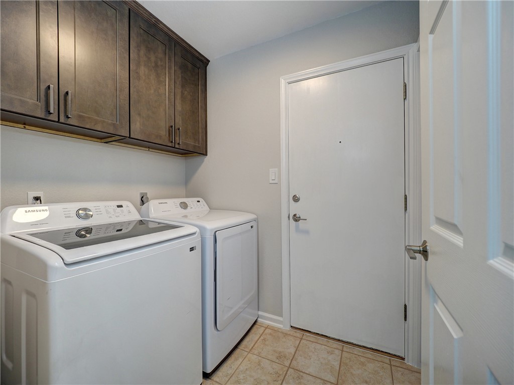 14841 Quarterdeck Dr
