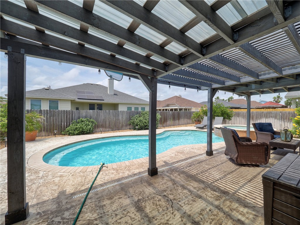 14841 Quarterdeck Dr