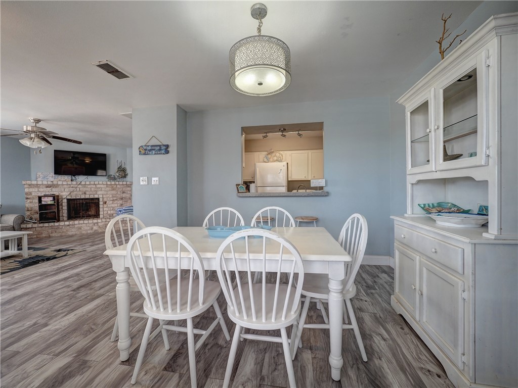 15225 Leeward Dr 8-A