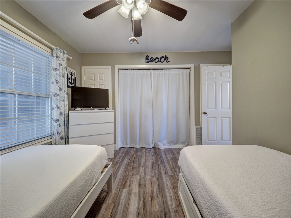 15225 Leeward Dr 8-A