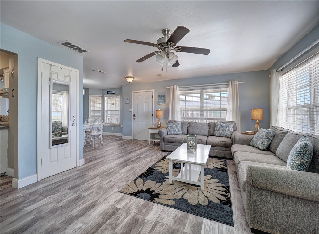 15225 Leeward Dr 8-A