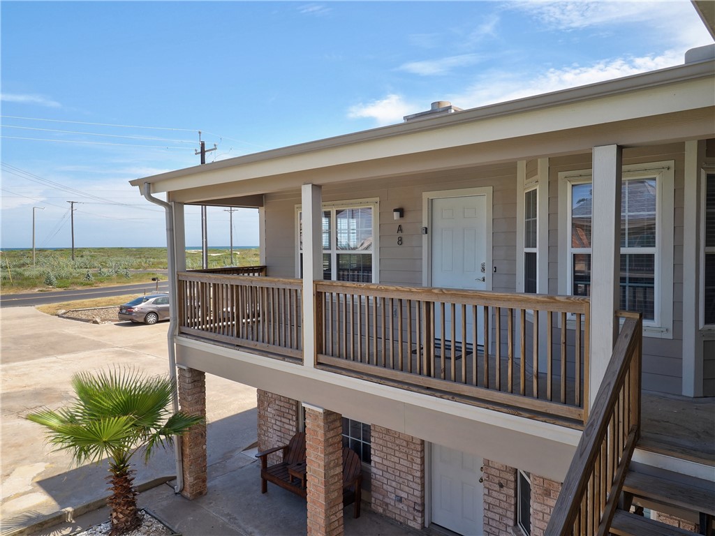 15225 Leeward Dr 8-A