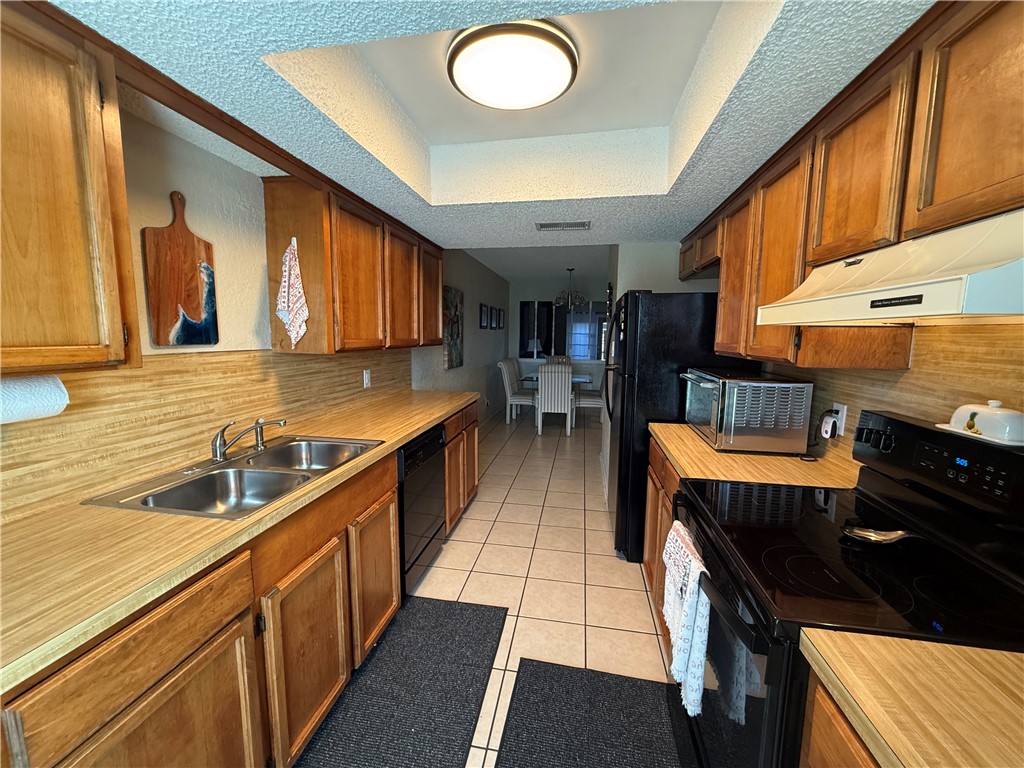 7201 Sparkle Sea Dr