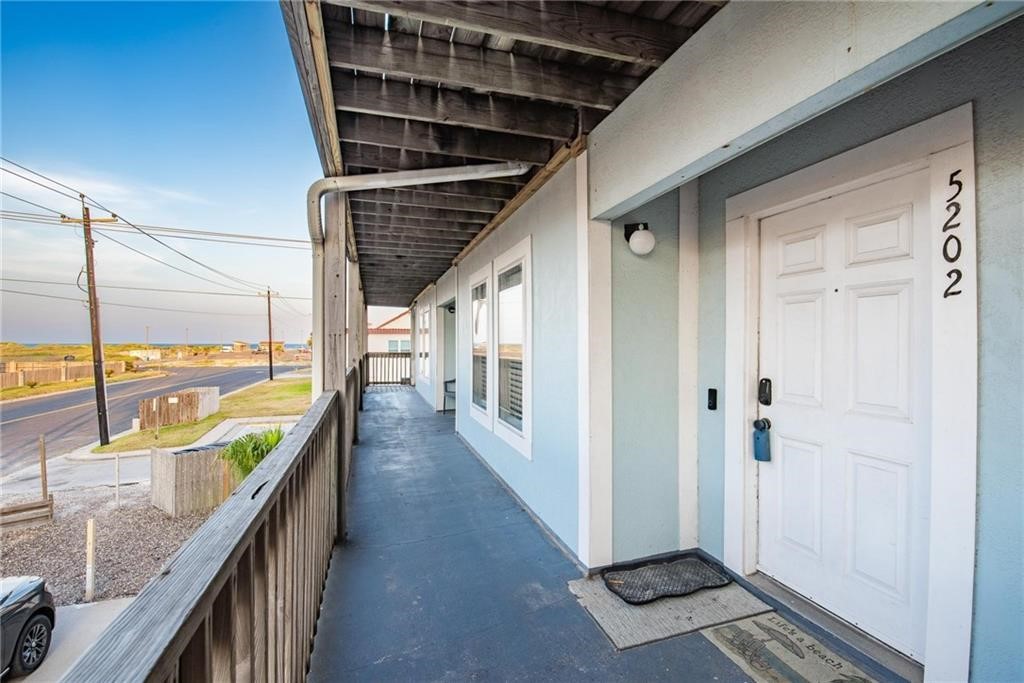 15002 Leeward Dr 5202