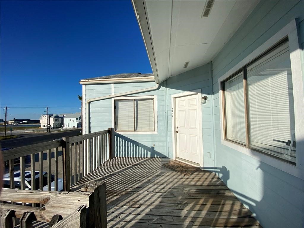 15010 Leeward Dr 607