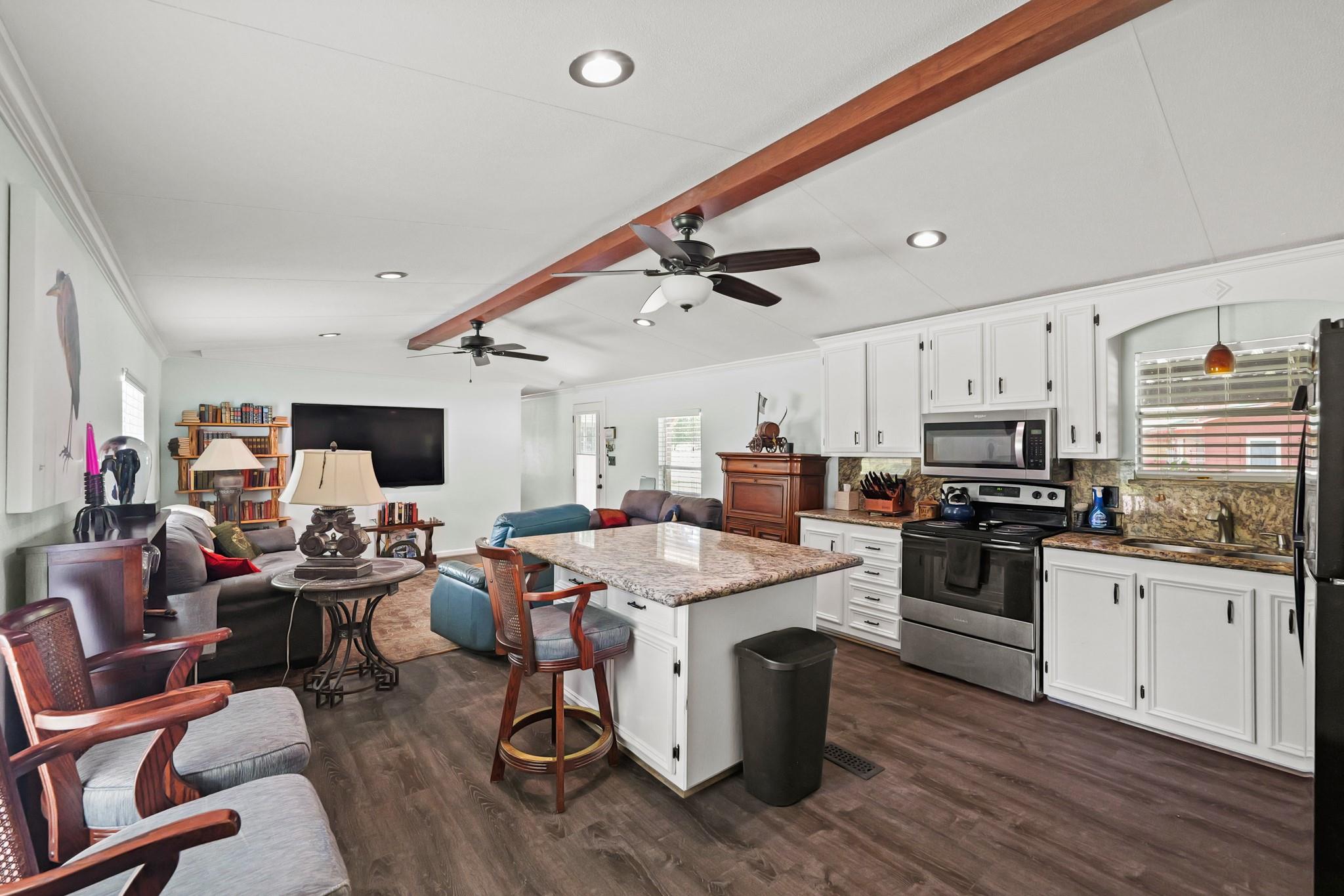 729 N Lake Shore Dr