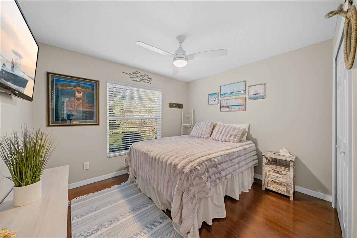 1869 Sun Gazer Drive