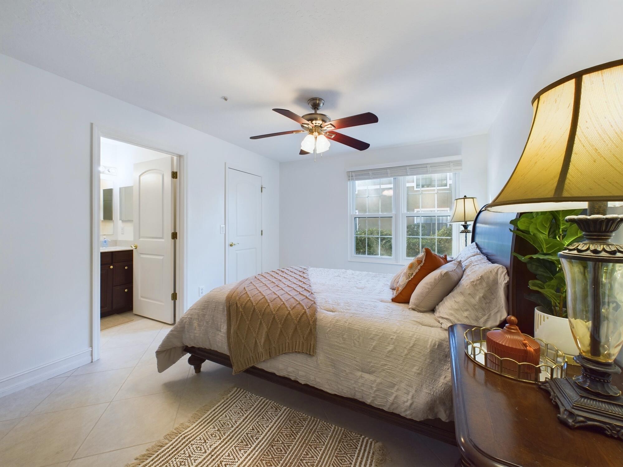 7667 N Wickham Road, 1308