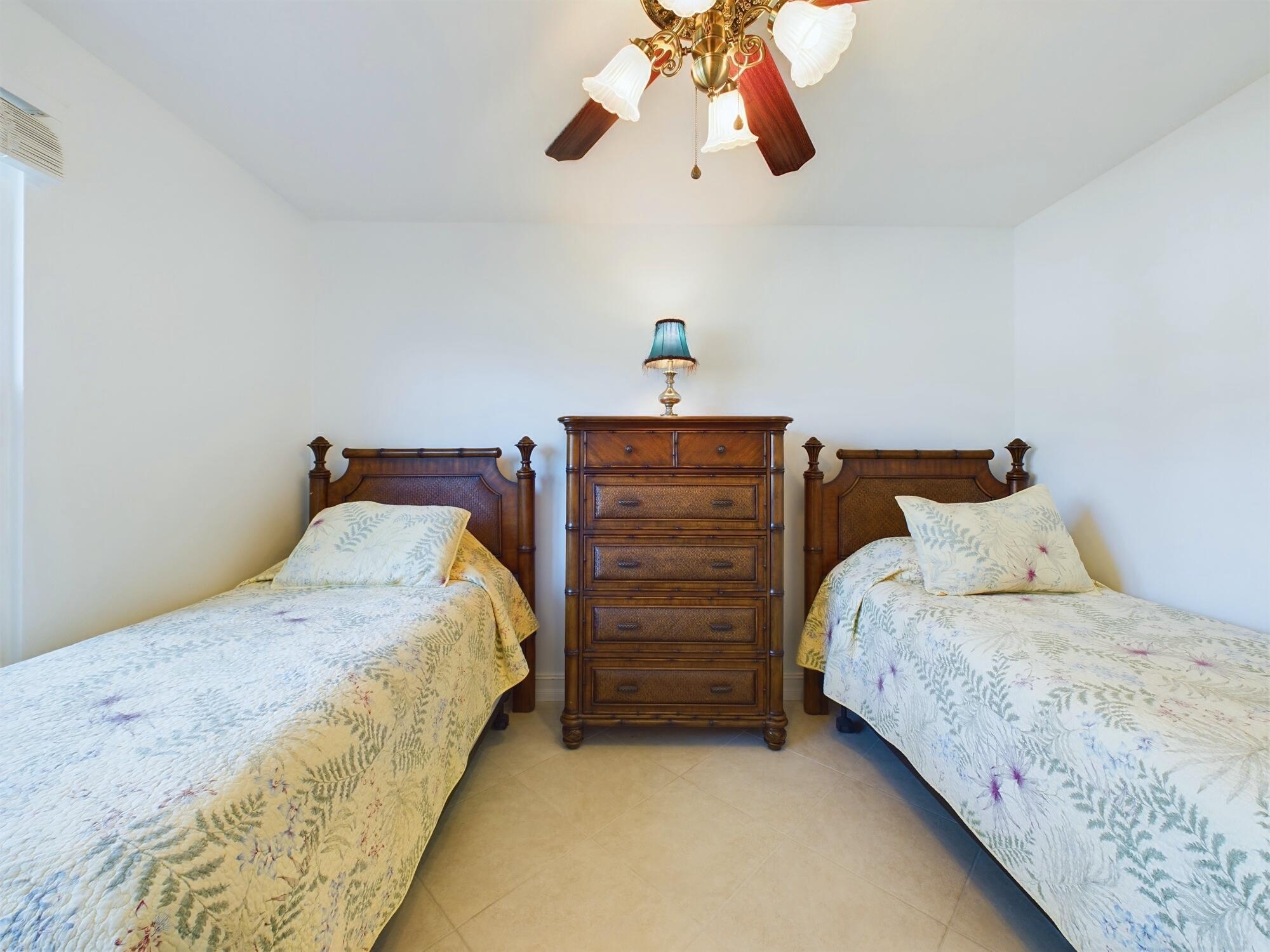 7667 N Wickham Road, 1308