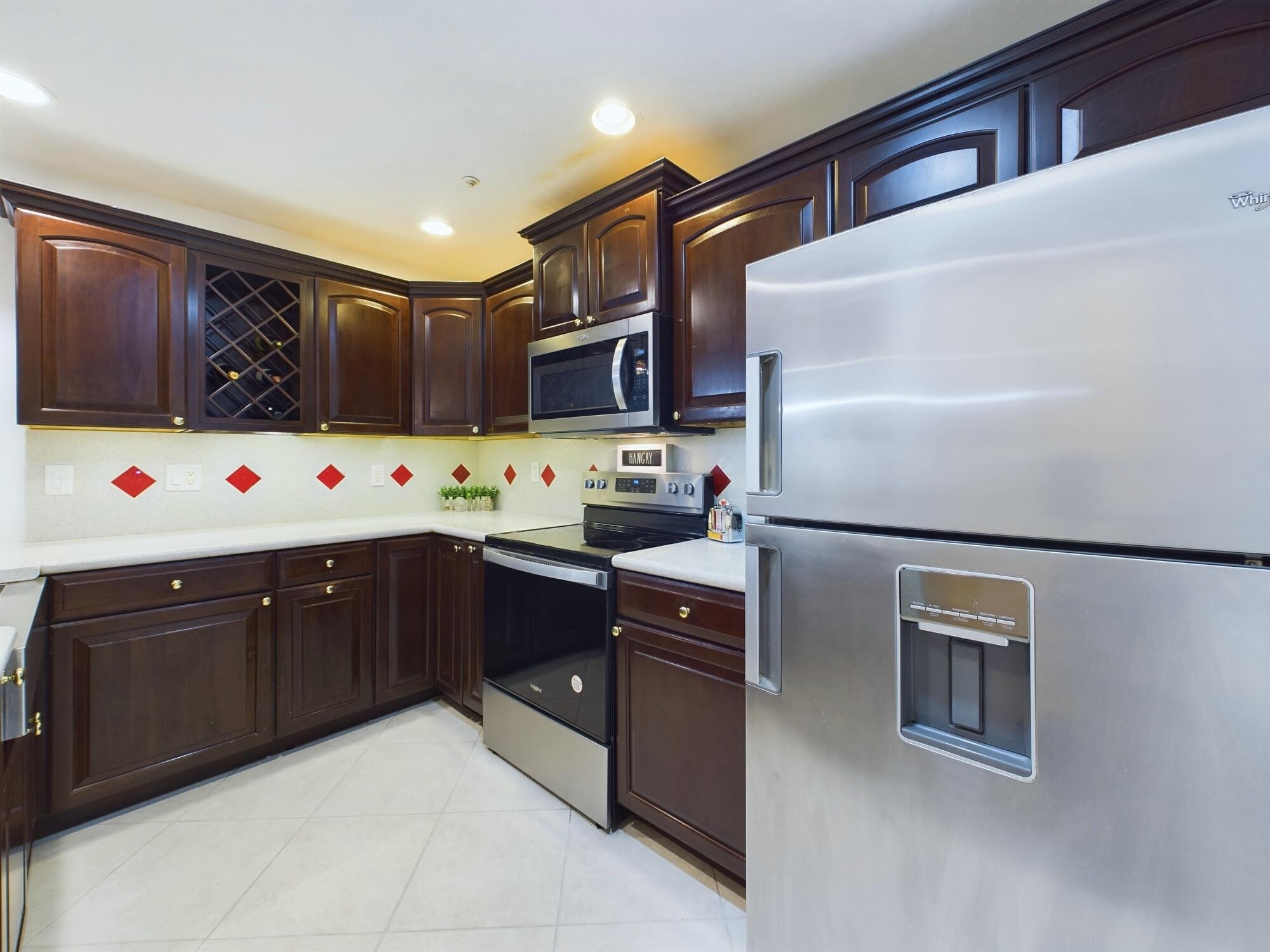 7667 N Wickham Road, 1308