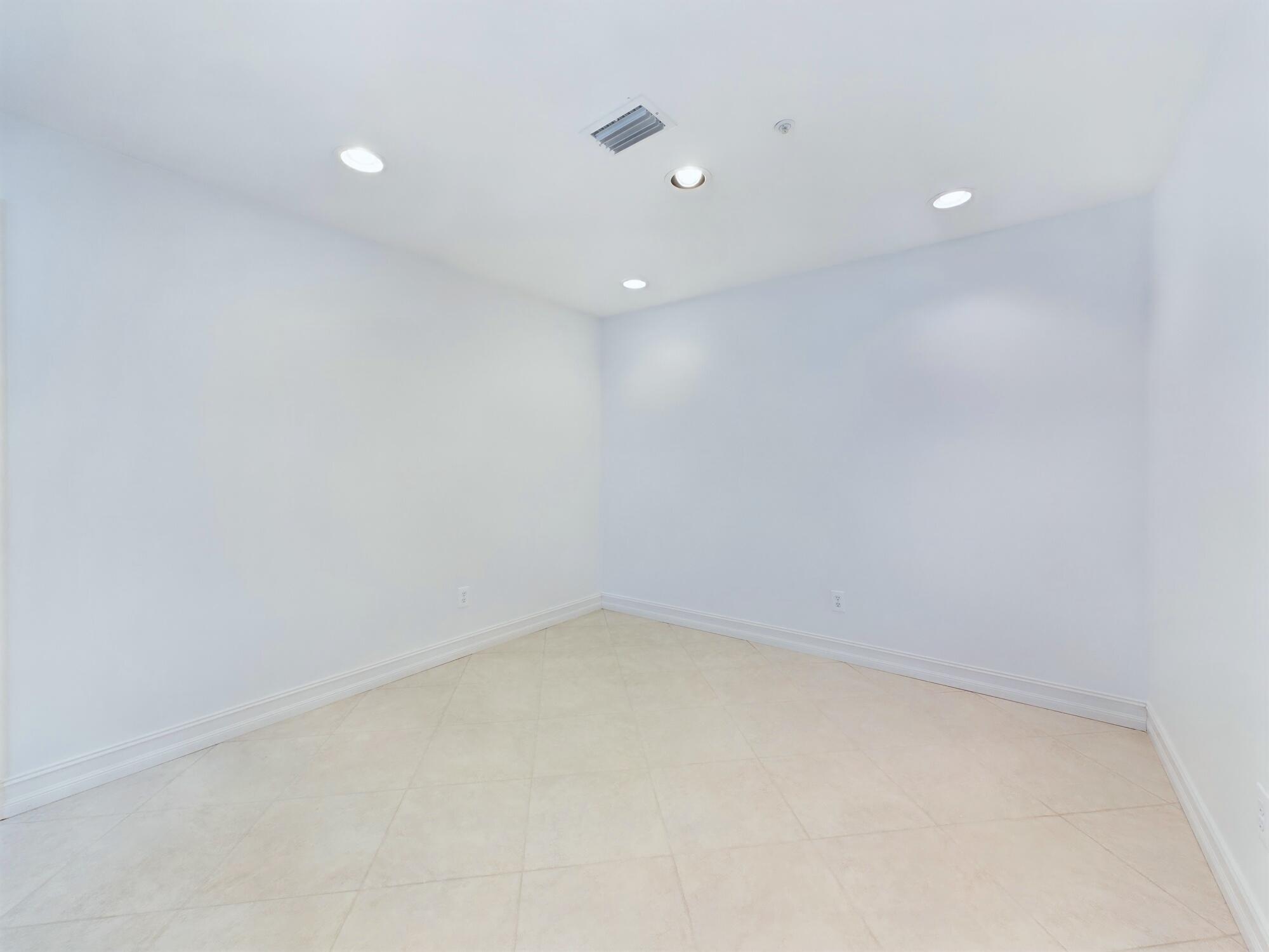 7667 N Wickham Road, 1308