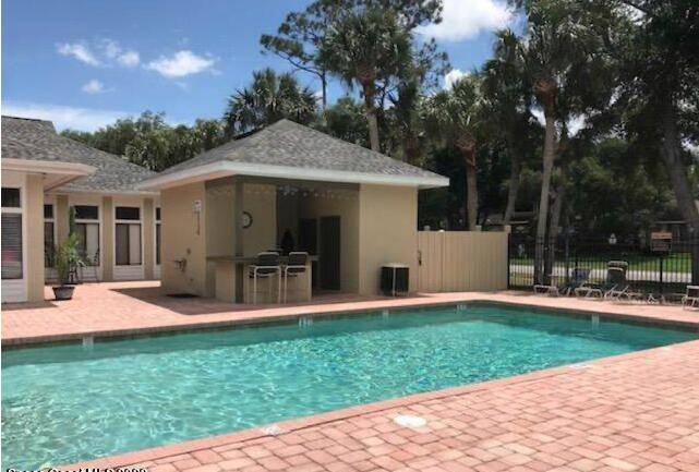3575 Sable Palm Lane, E