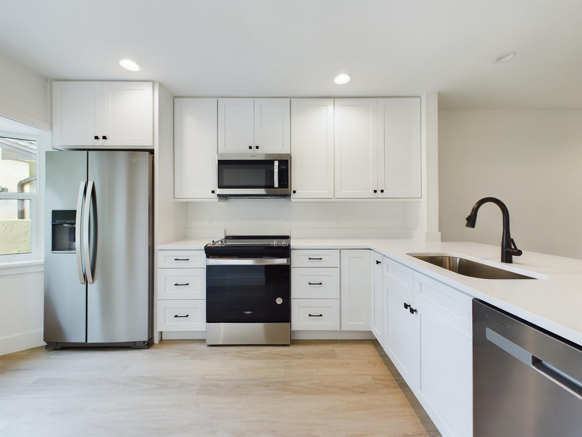 180 Seawind Drive 8
