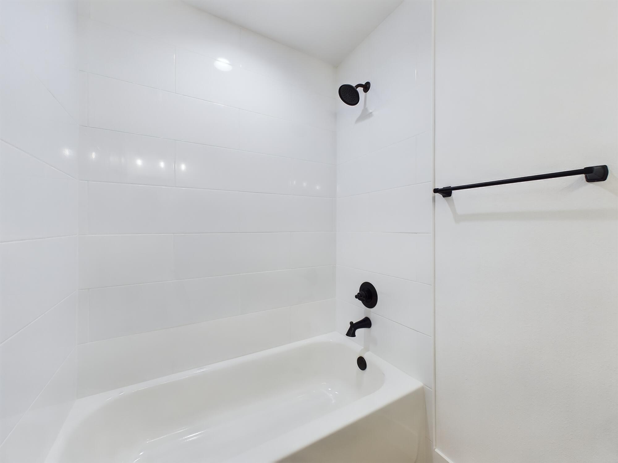 180 Seawind Drive 8