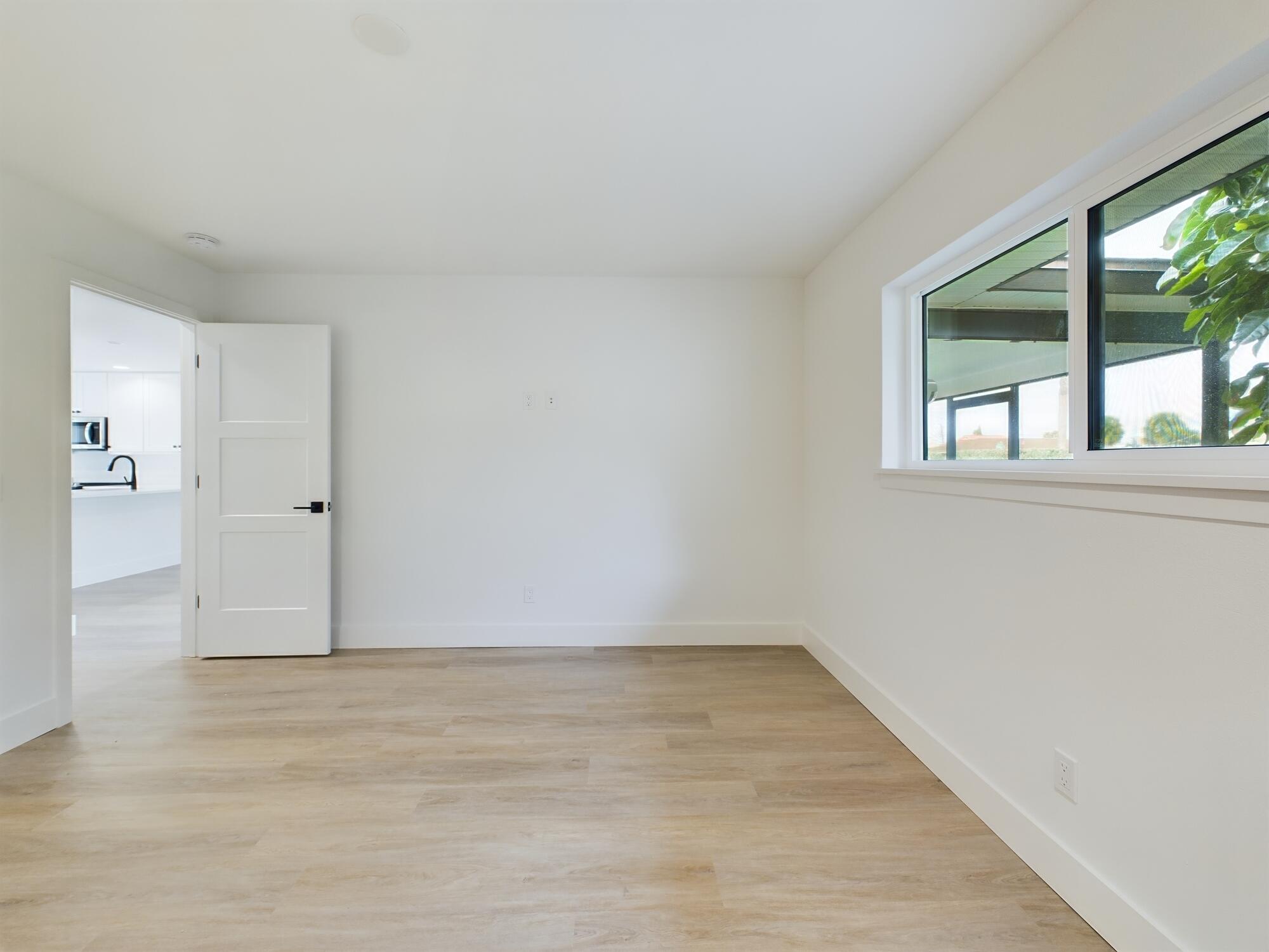 180 Seawind Drive 8