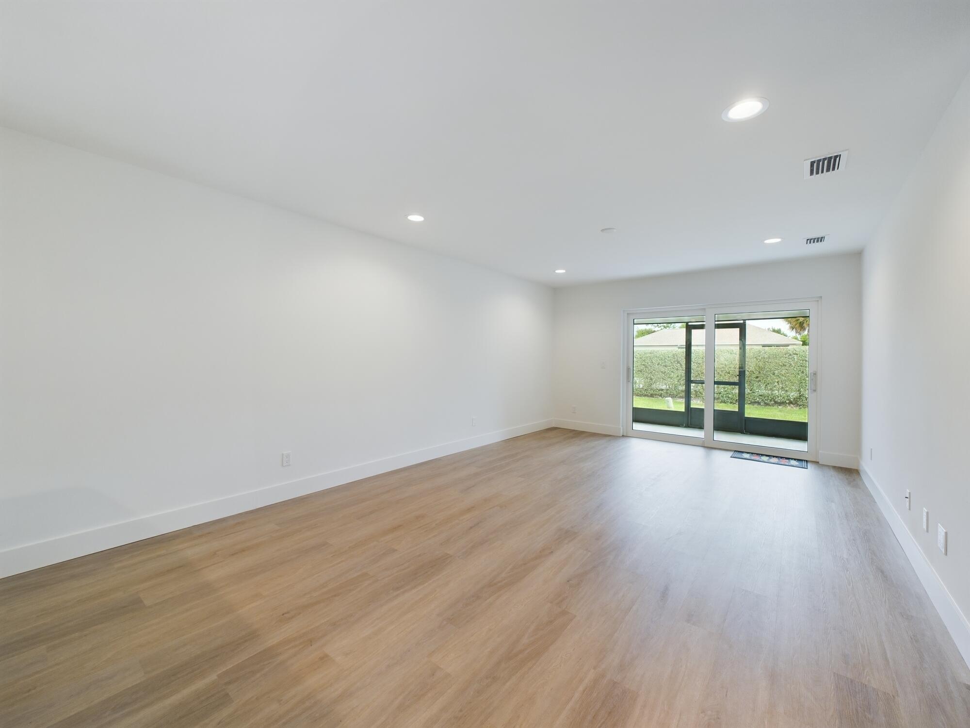 180 Seawind Drive 8