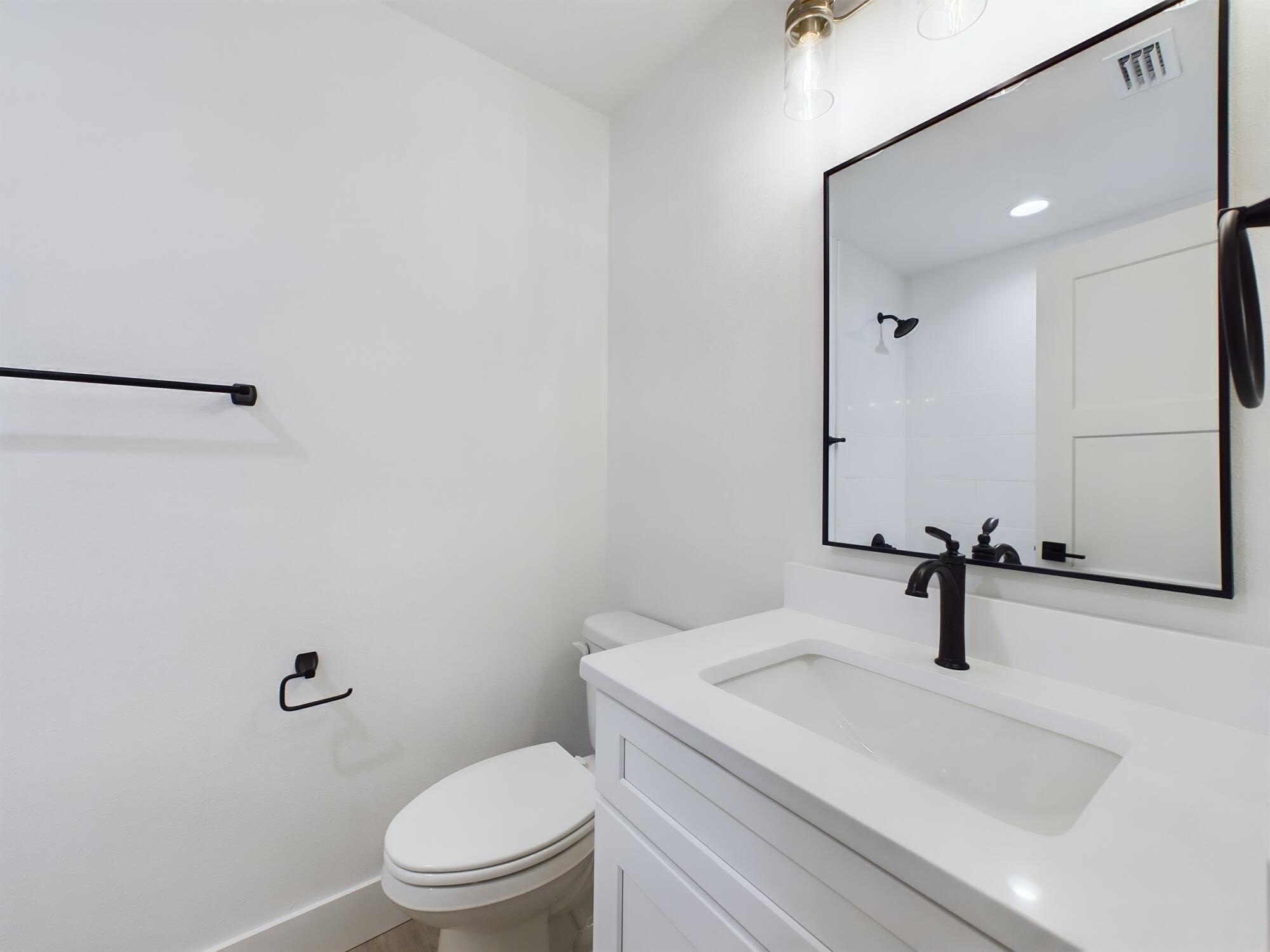 180 Seawind Drive 8