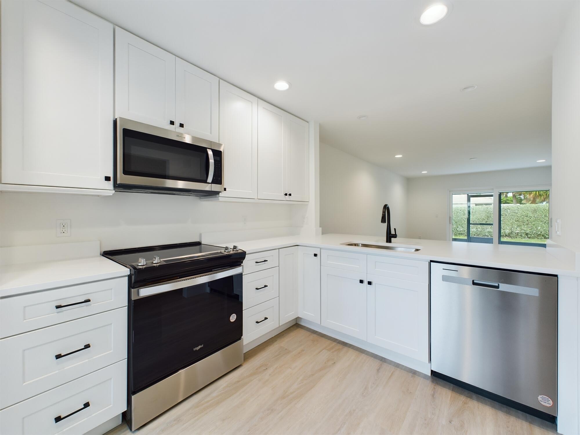 180 Seawind Drive 8
