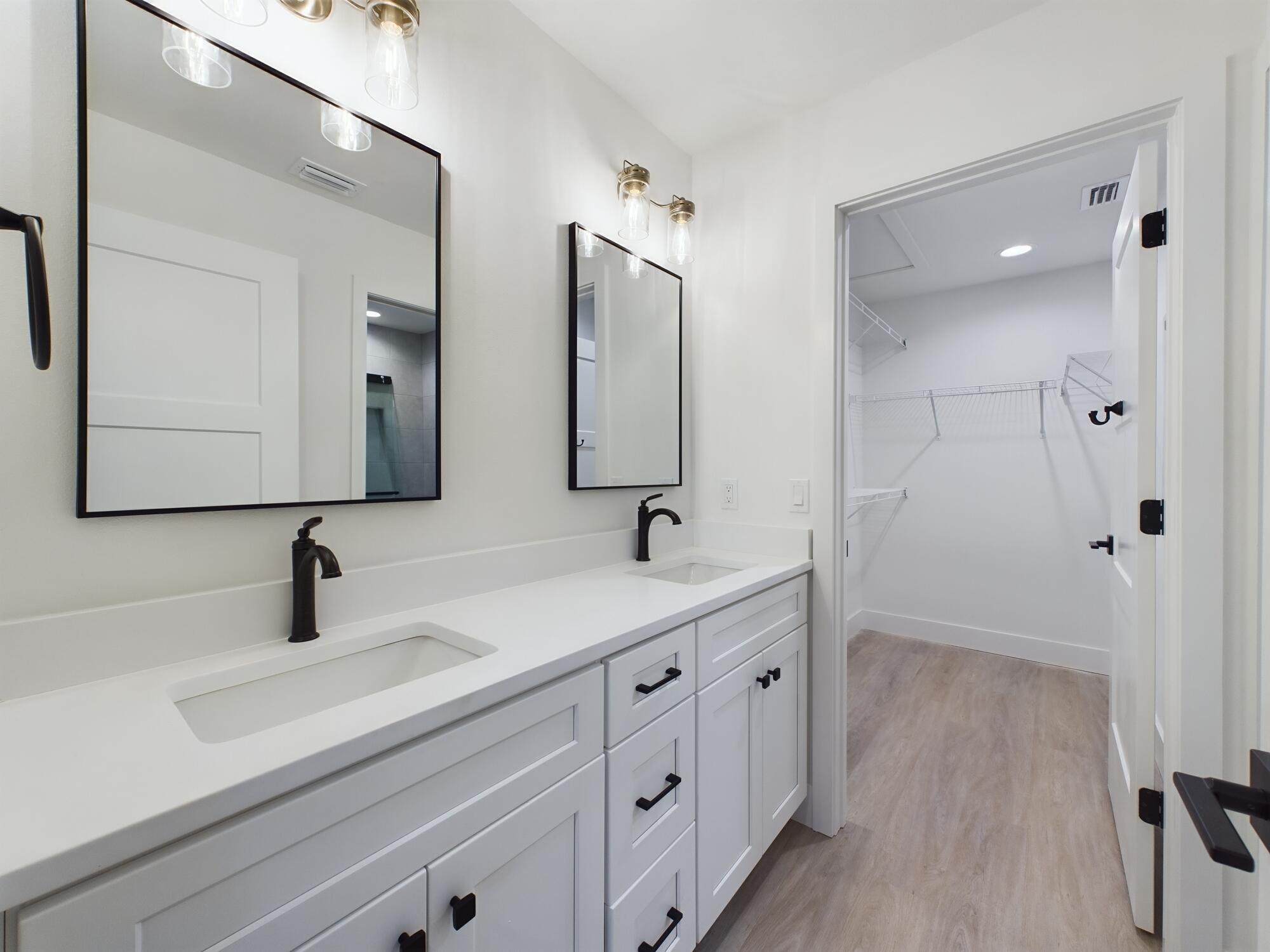180 Seawind Drive 8