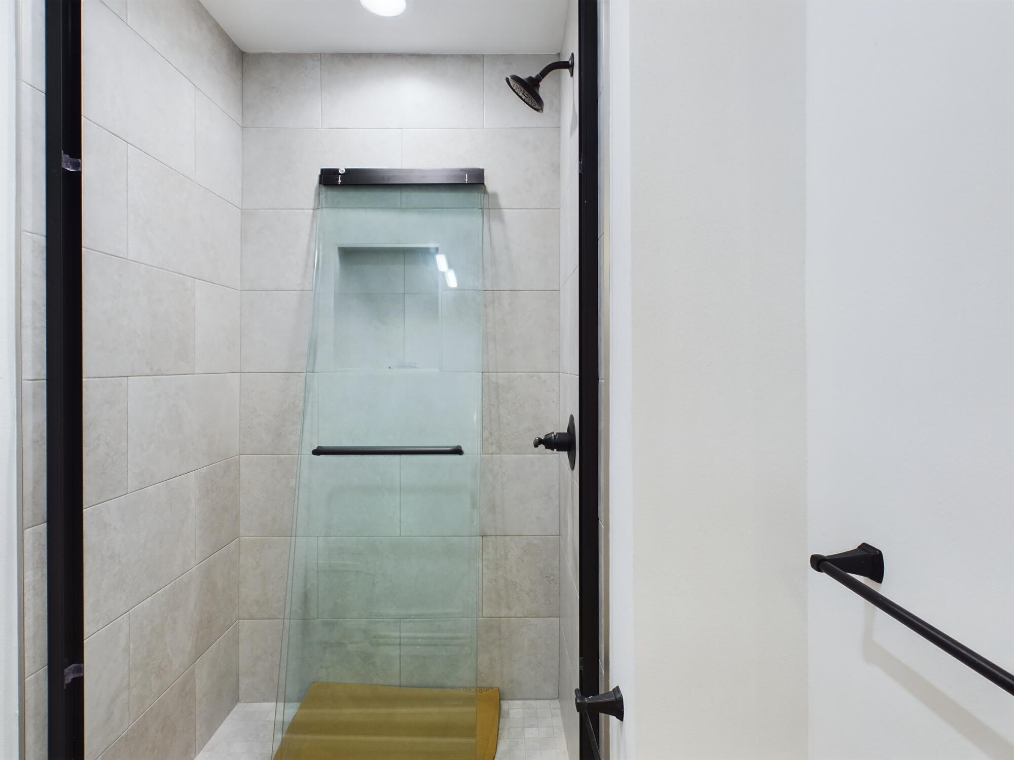 180 Seawind Drive 8
