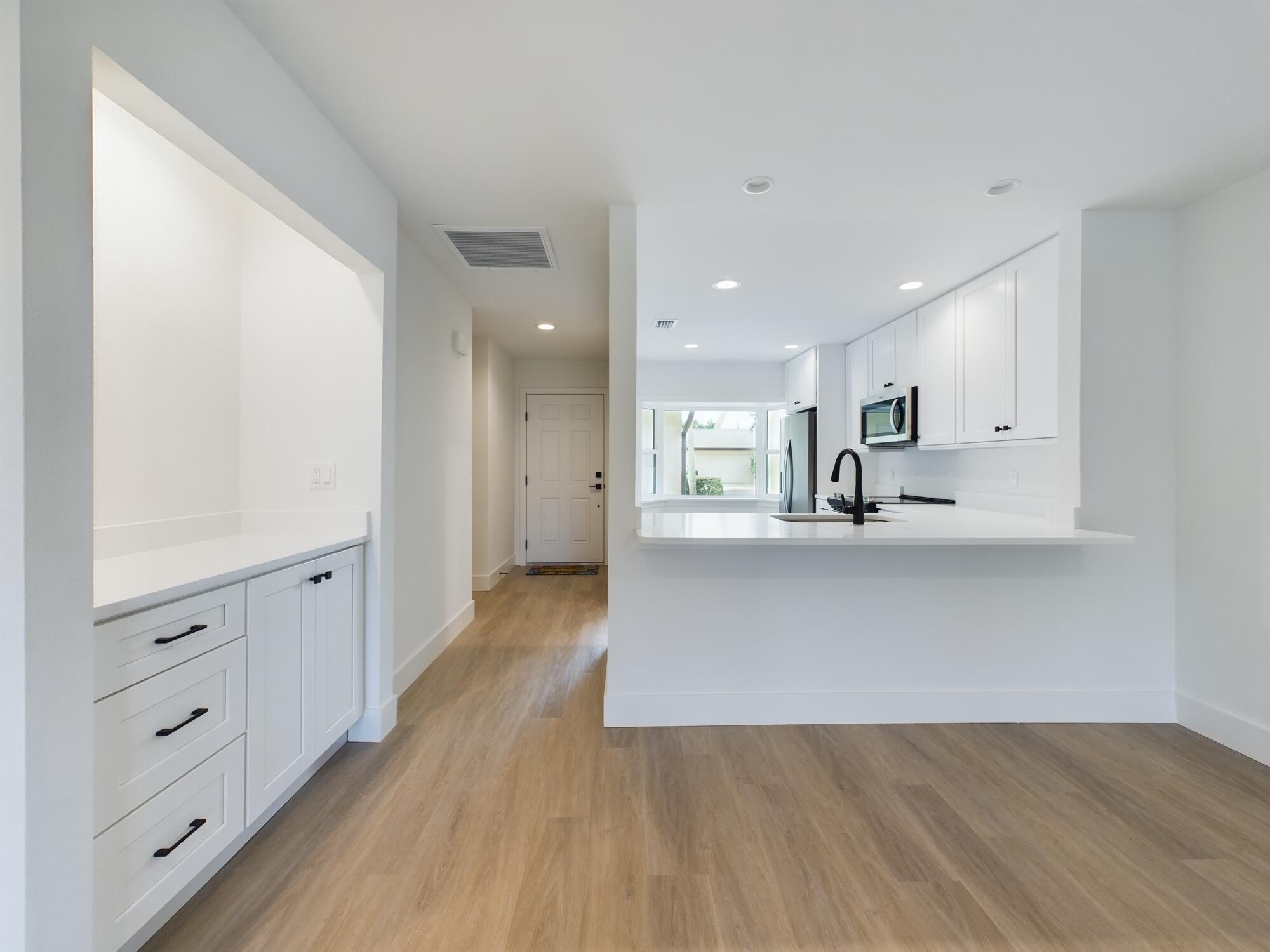 180 Seawind Drive 8