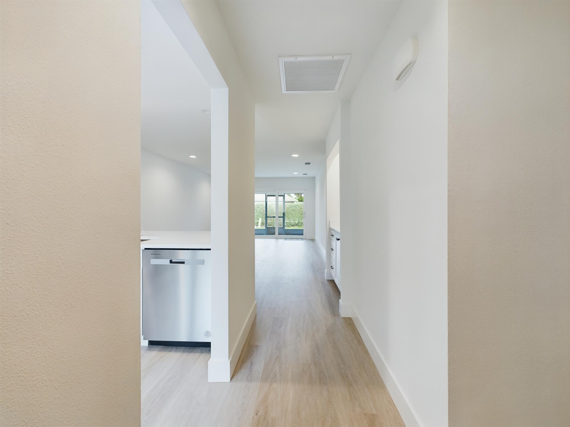 180 Seawind Drive 8
