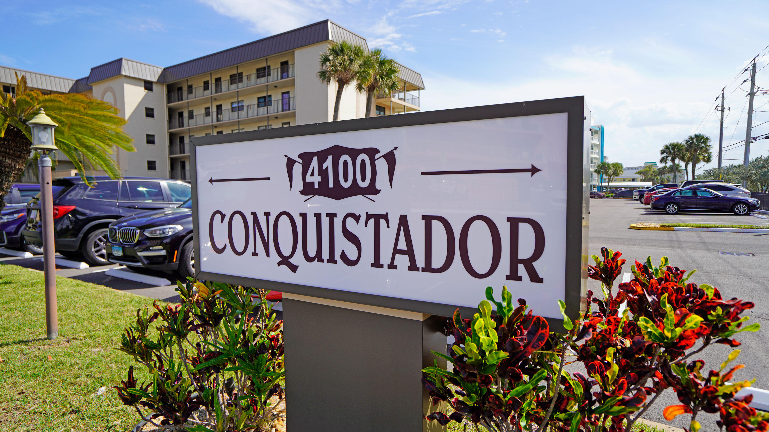 4100 Ocean Beach Boulevard, 307