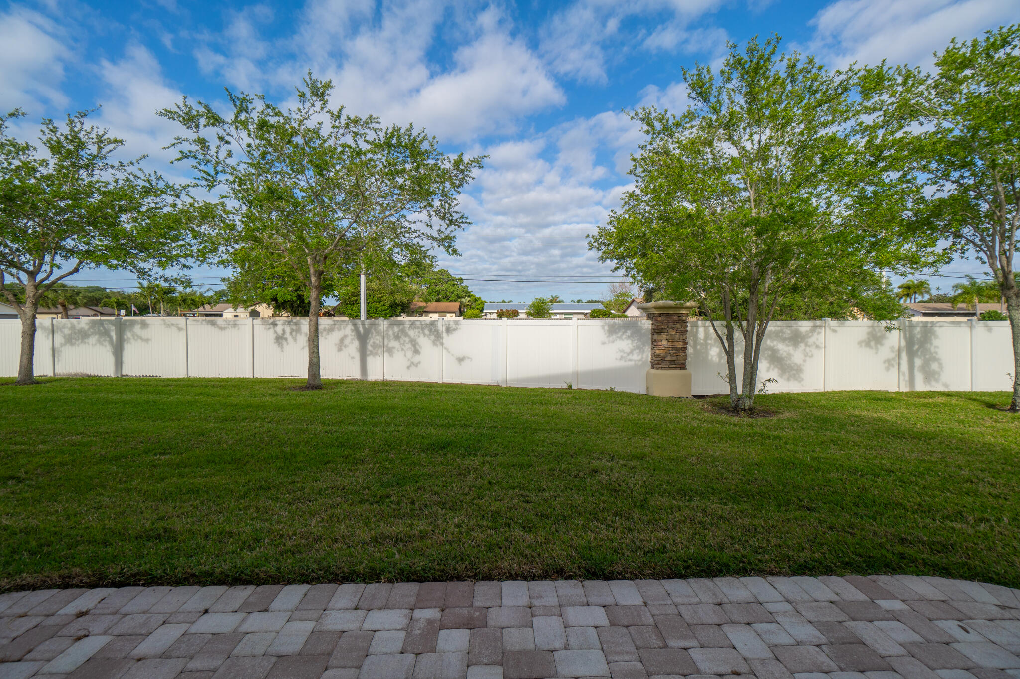 2565 Revolution Street, 106