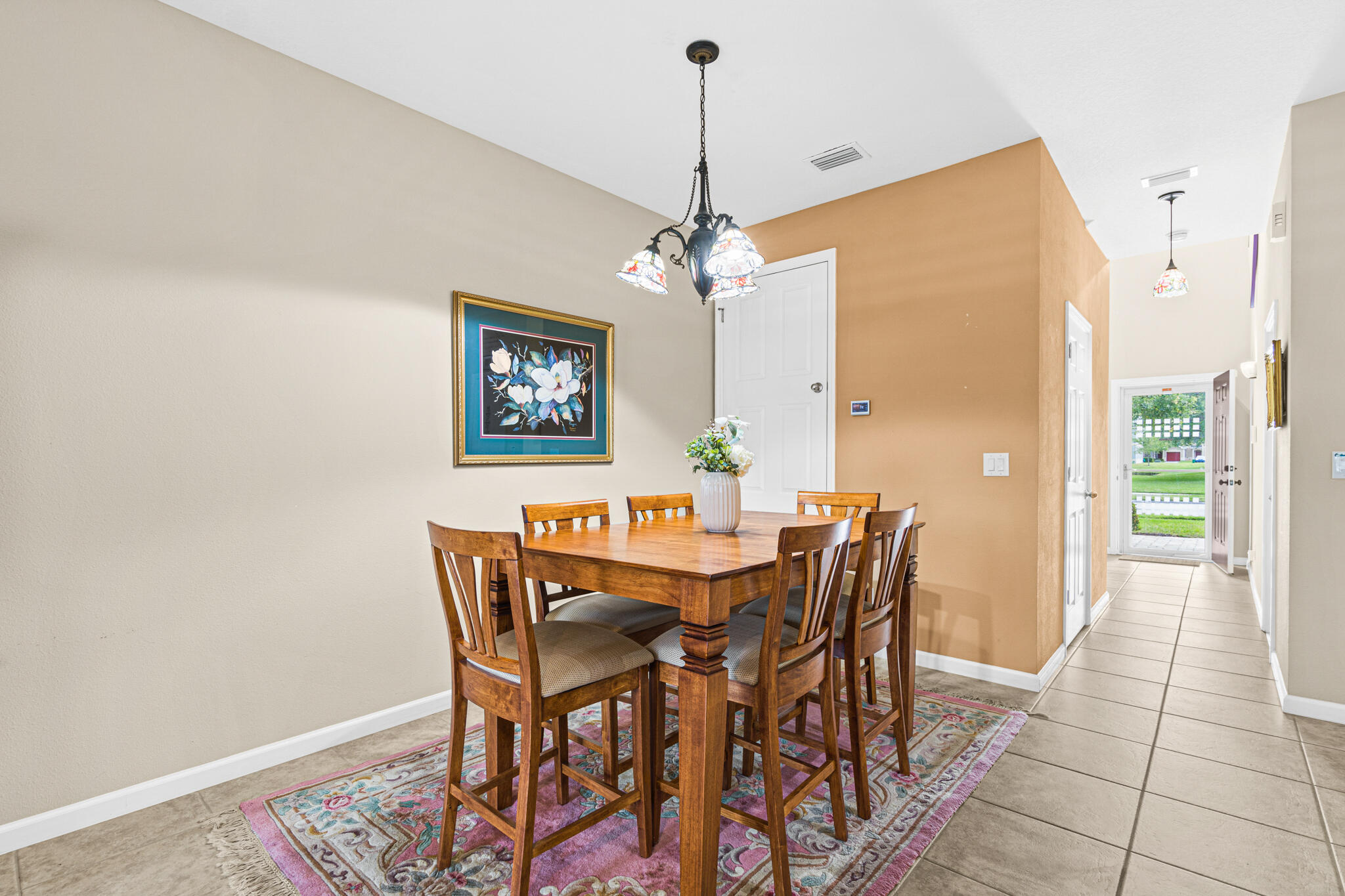 2565 Revolution Street, 106