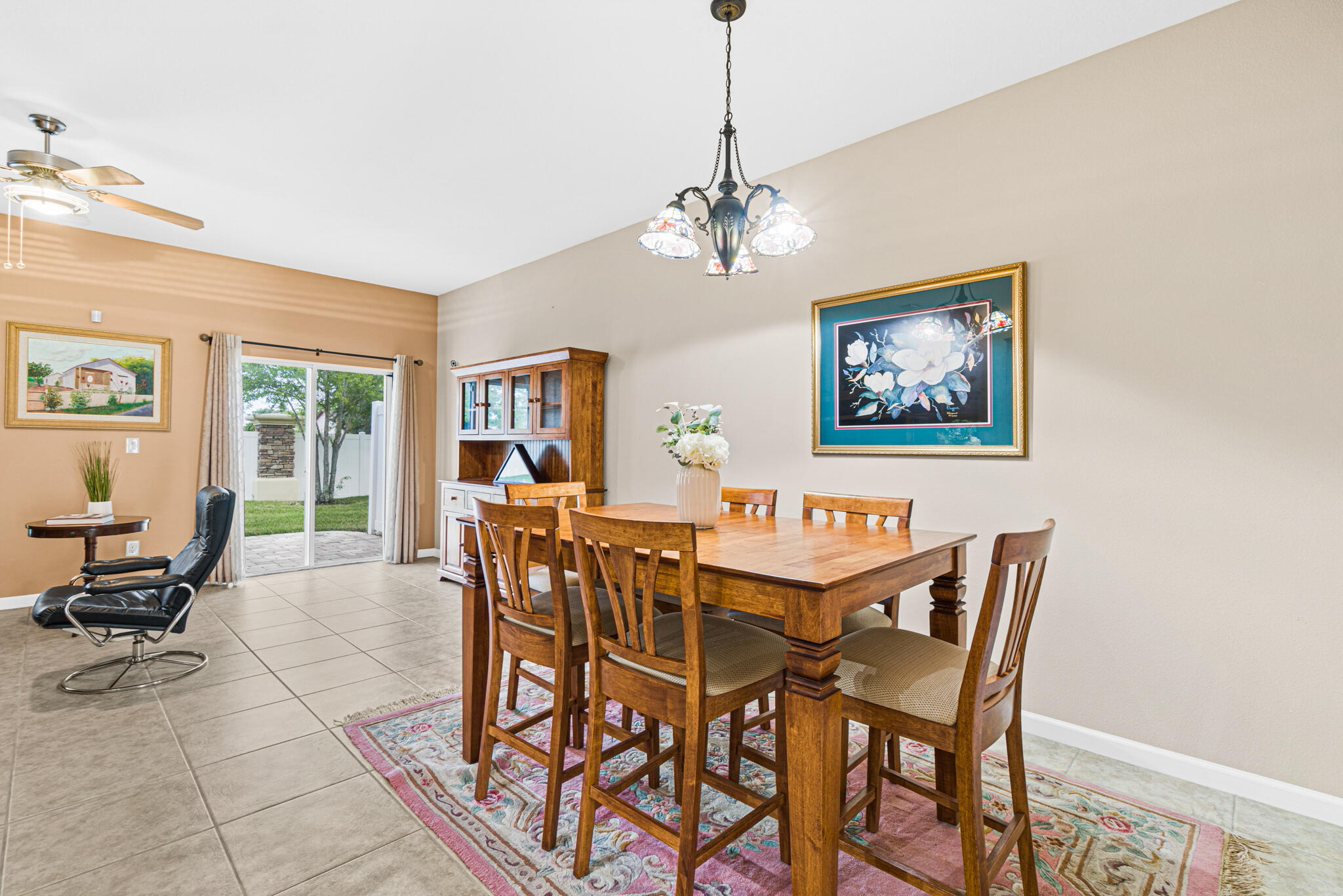 2565 Revolution Street, 106