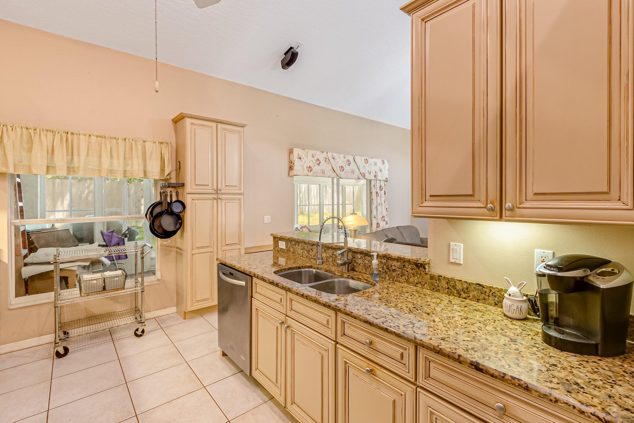 1806 Barrington Circle