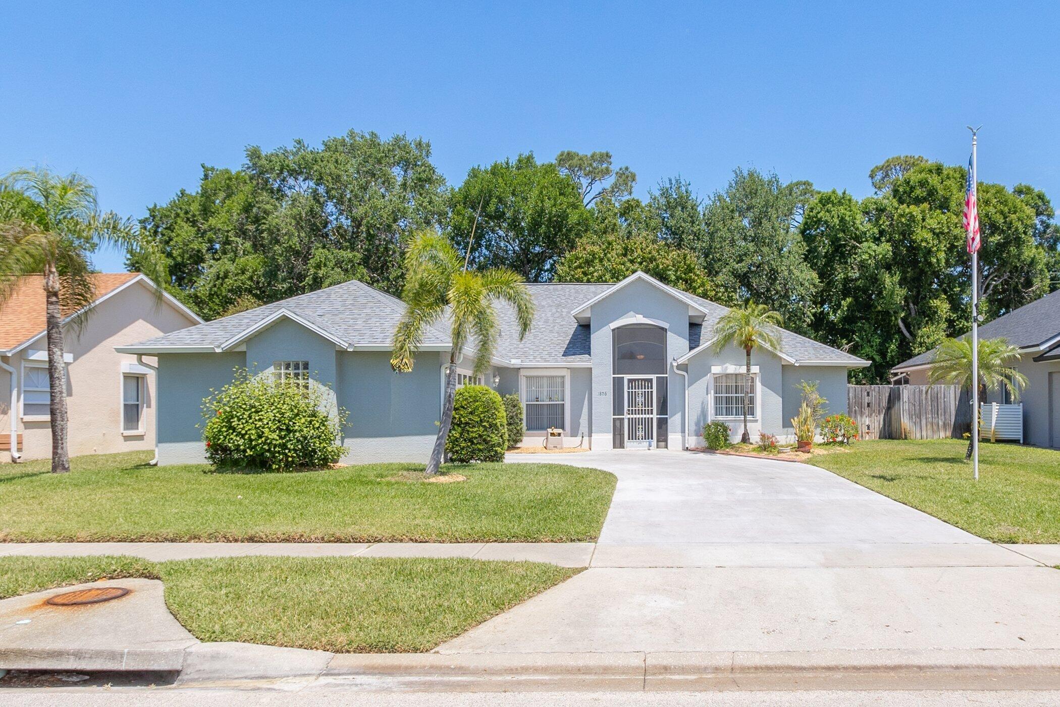 1806 Barrington Circle