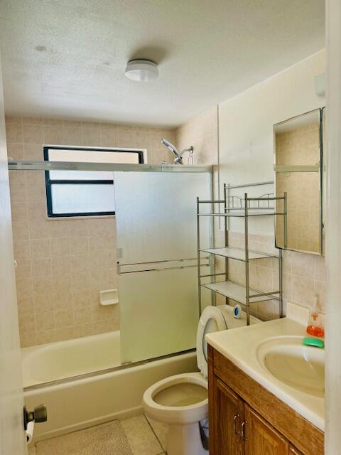 106 Sunrise Ave, B