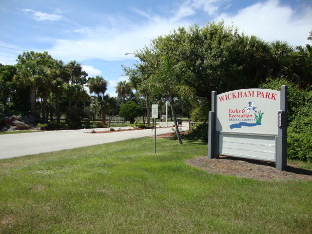 3055 Gentle Breeze Court