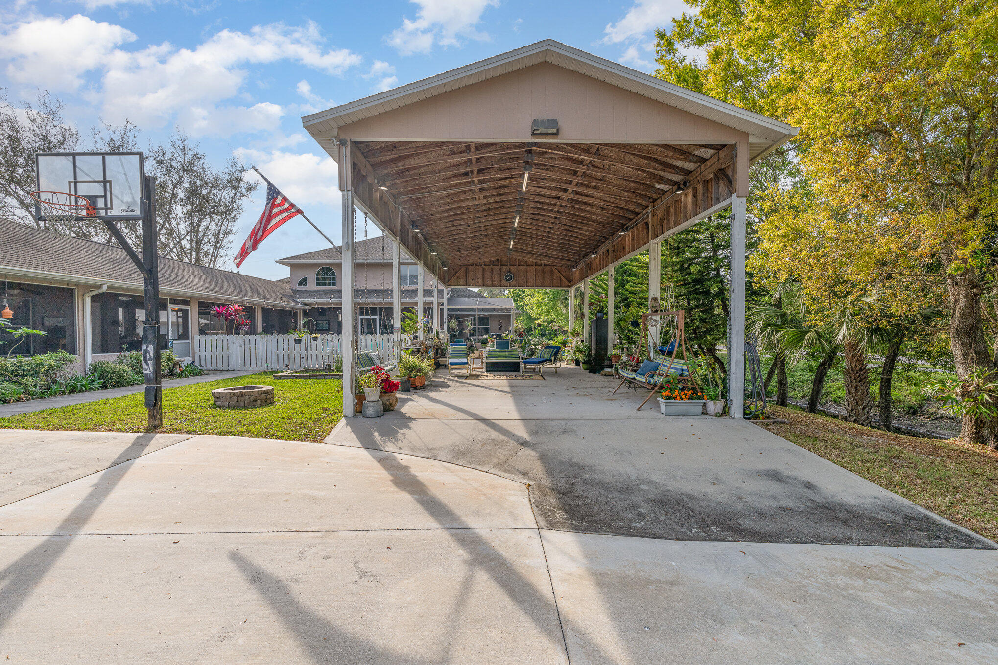 3055 Gentle Breeze Court