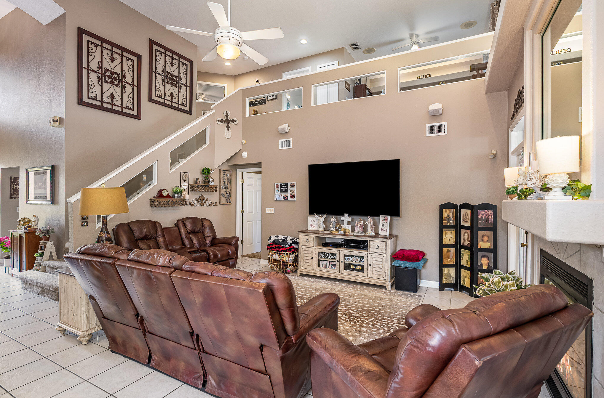 3055 Gentle Breeze Court