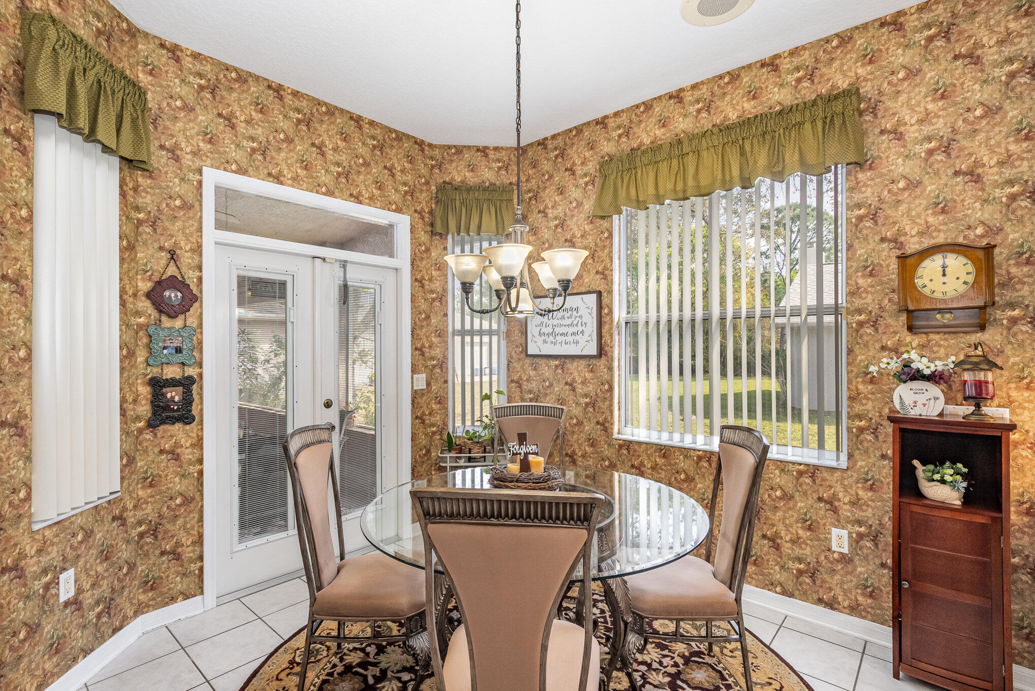 3055 Gentle Breeze Court