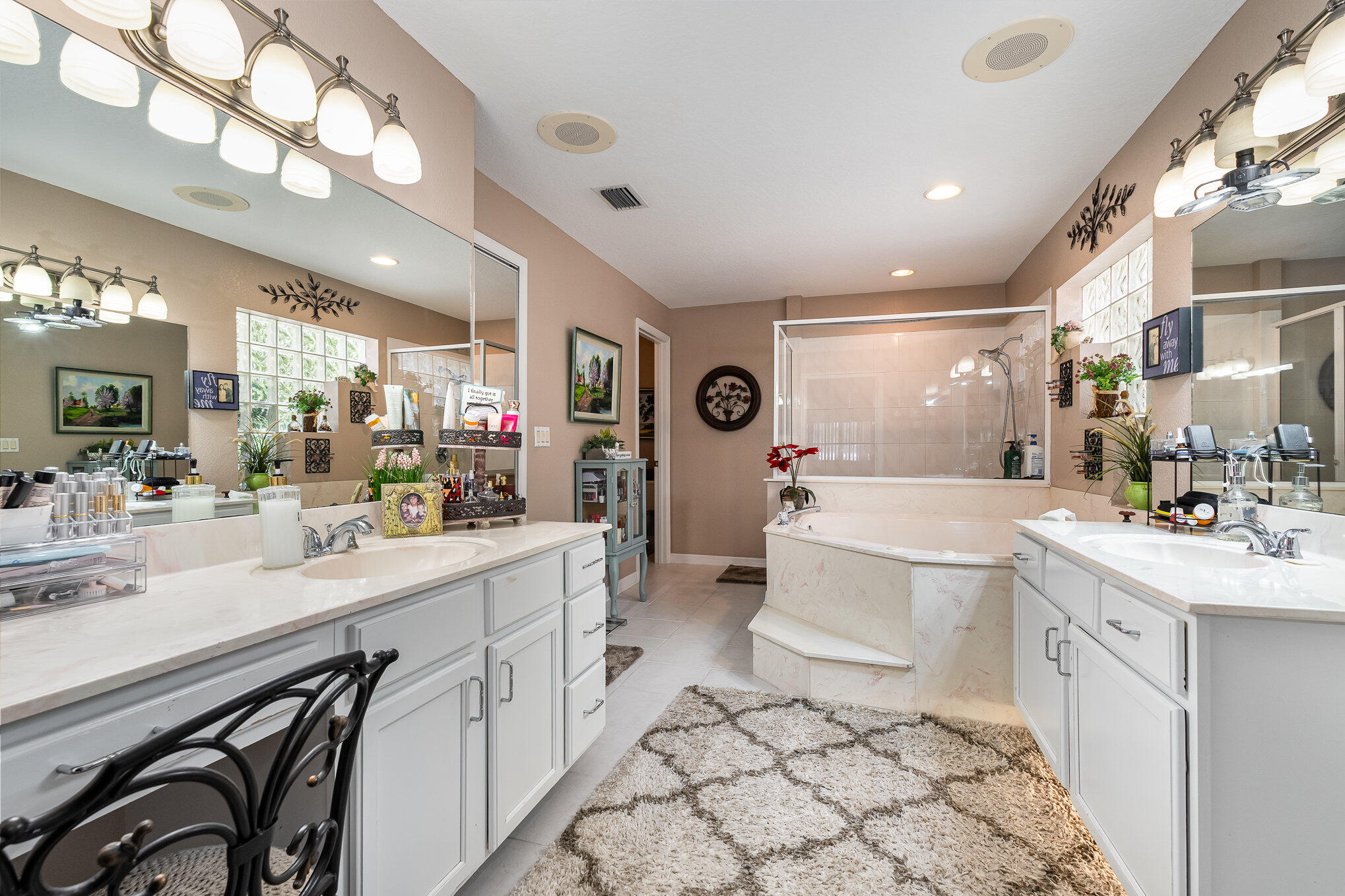 3055 Gentle Breeze Court