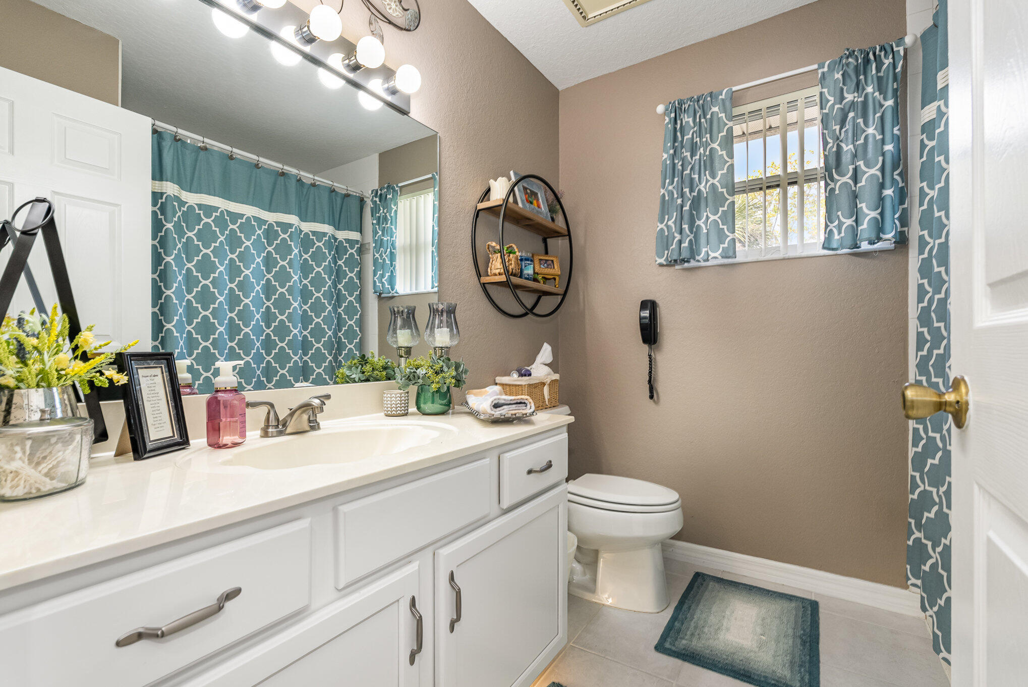 3055 Gentle Breeze Court